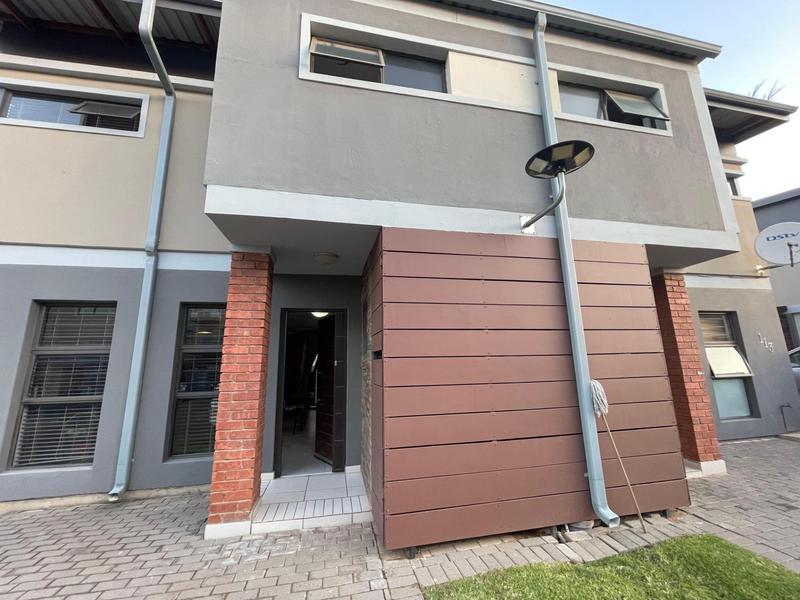 2 Bedroom Property for Sale in Kannoniers Park North West